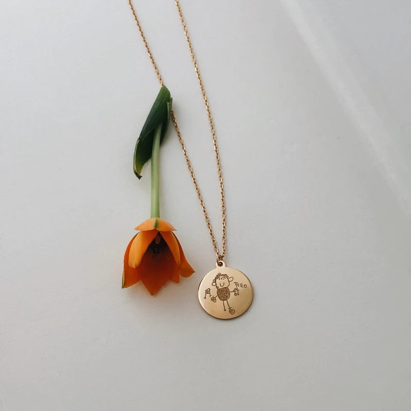 Engraved Round Petite Anhänger