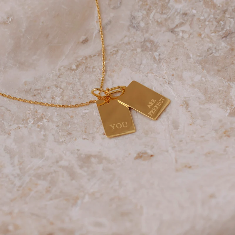 Engraved Square Anhänger