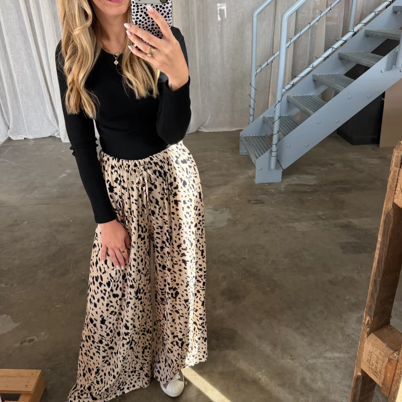 Basic Stoffhose Stains - Creme x Schwarz