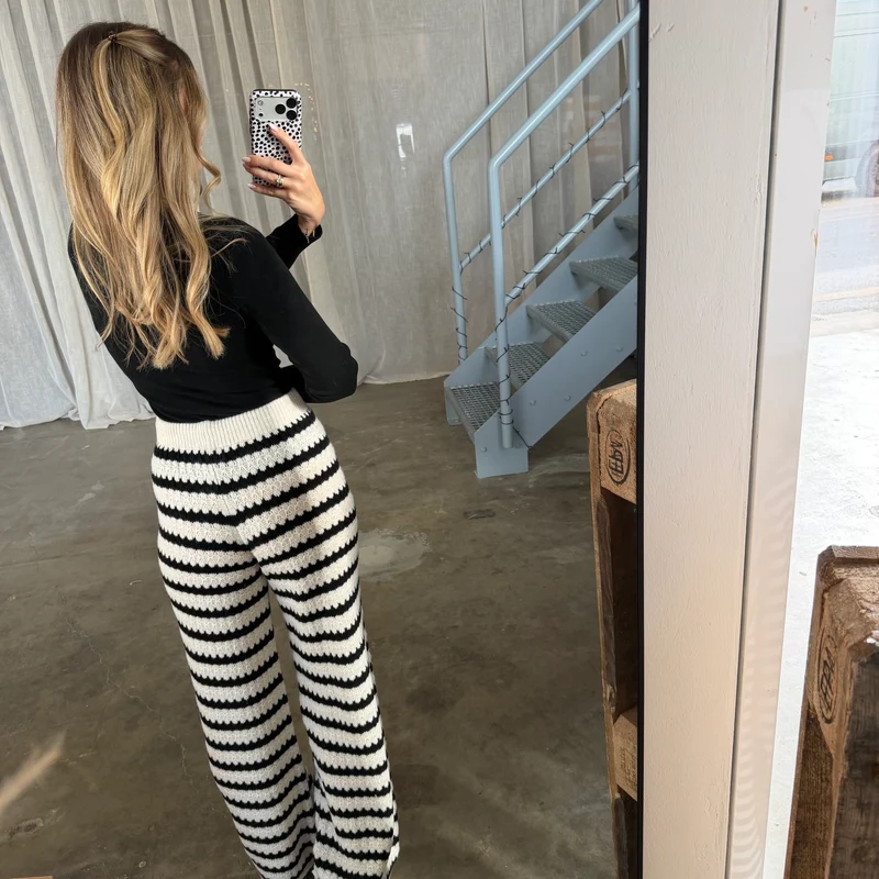 Comfy Hose - Creme x Schwarz