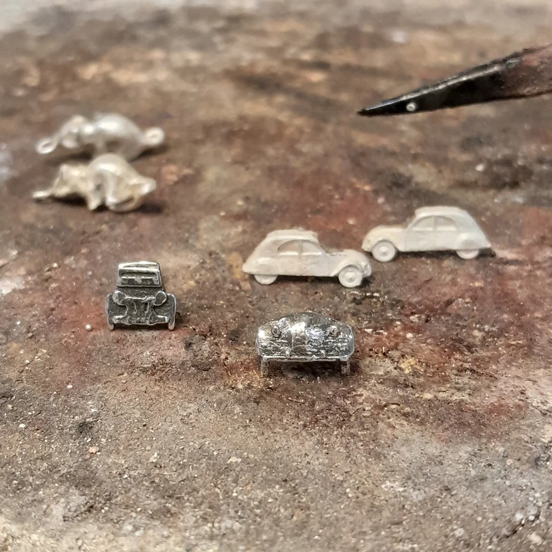 2cv front earstuds