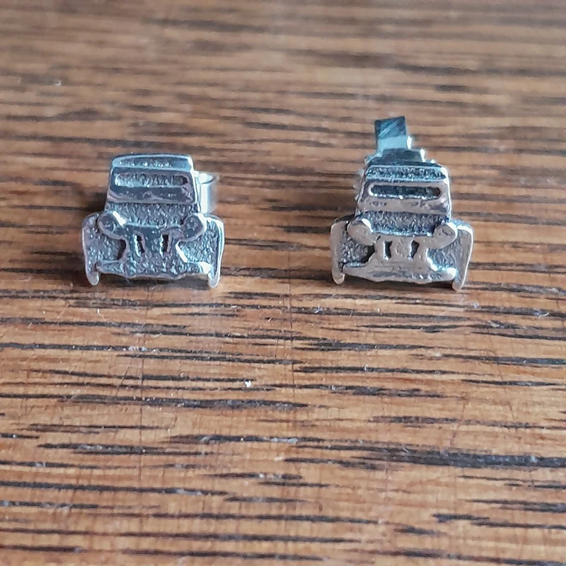 2cv front earstuds