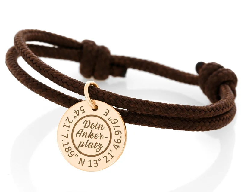 Segelseil Armband dunkelbraun Koordinaten Schmuck 3mm mit Gravur Anhänger rosé vergoldet