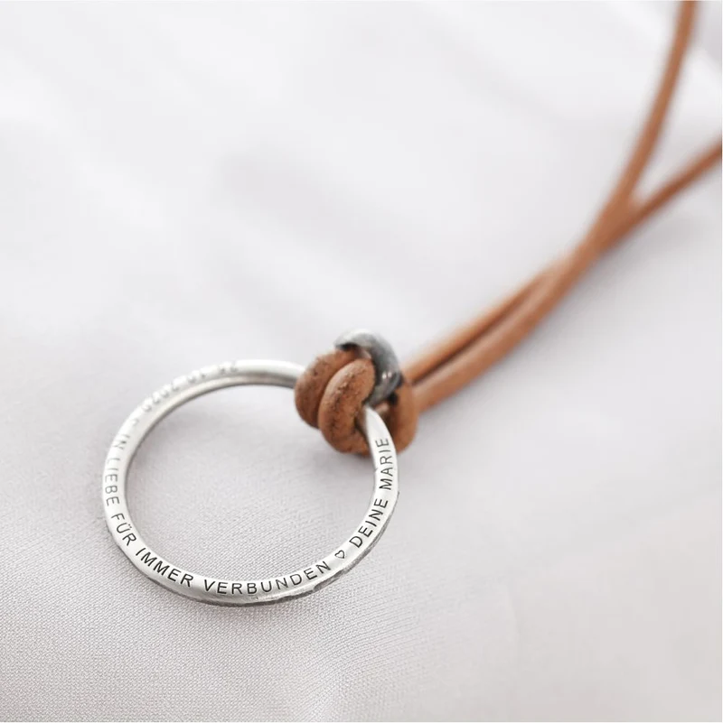 Herrenkette Leder mit personalisiertem Ring Männerkette Gravur 925 Silber