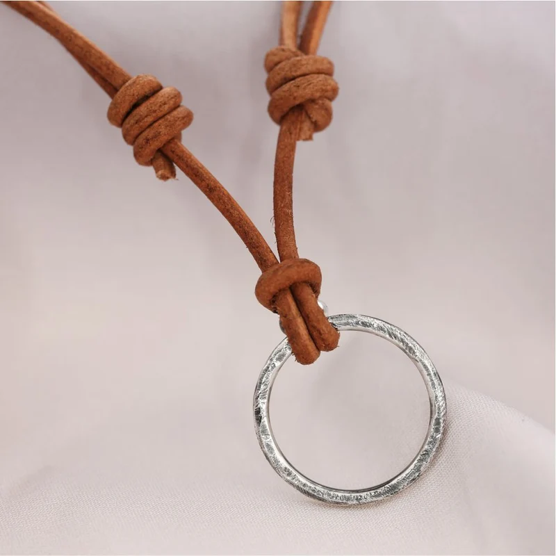 Herrenkette Leder mit personalisiertem Ring Männerkette Gravur 925 Silber