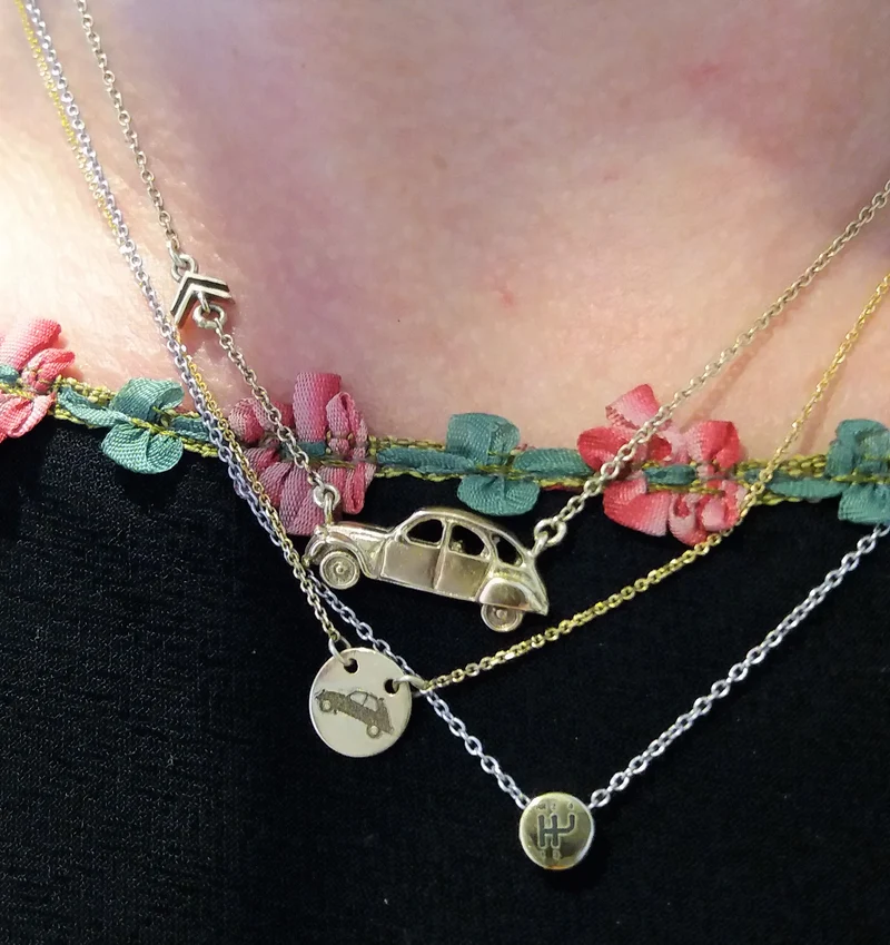 Car necklace with chevron