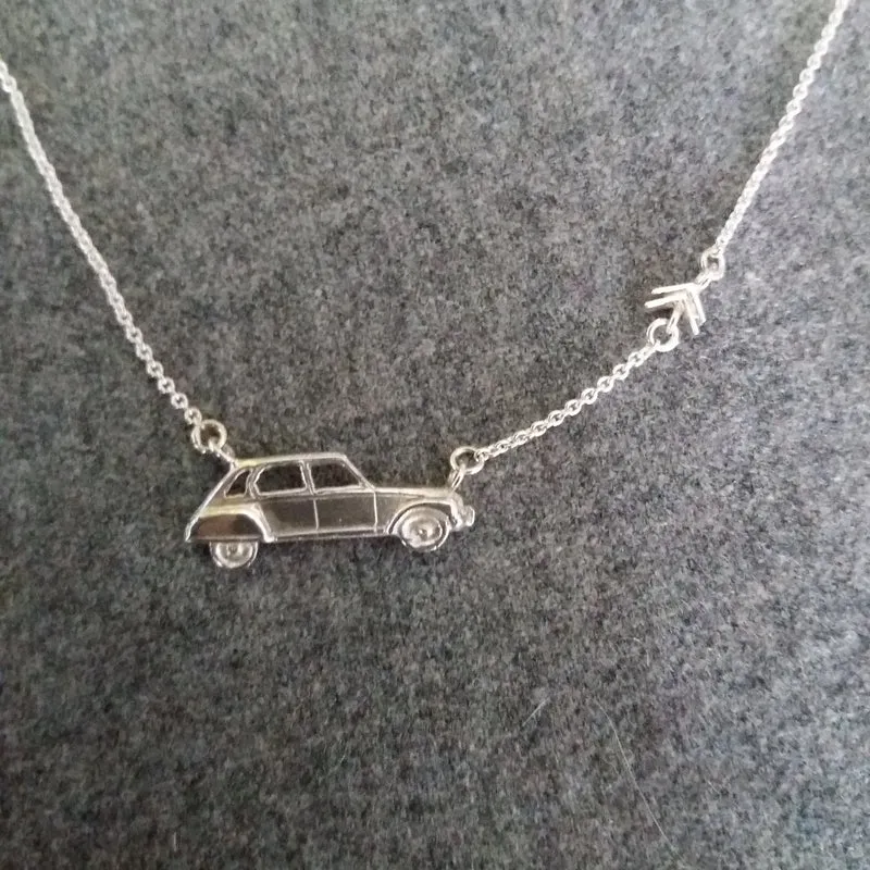 Car necklace with chevron