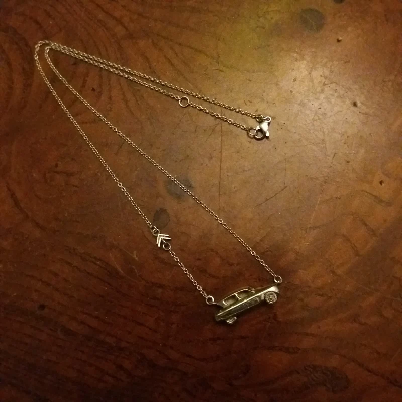Car necklace with chevron