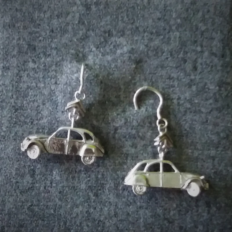 2cv 1:160 earpendants