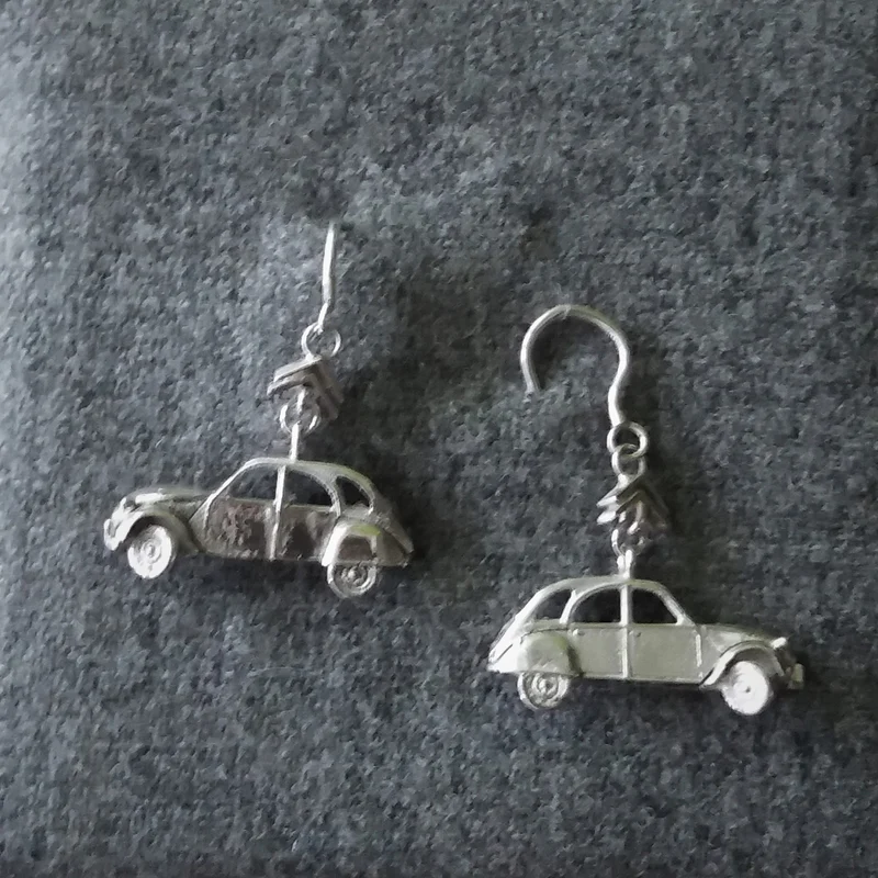 2cv 1:160 earpendants
