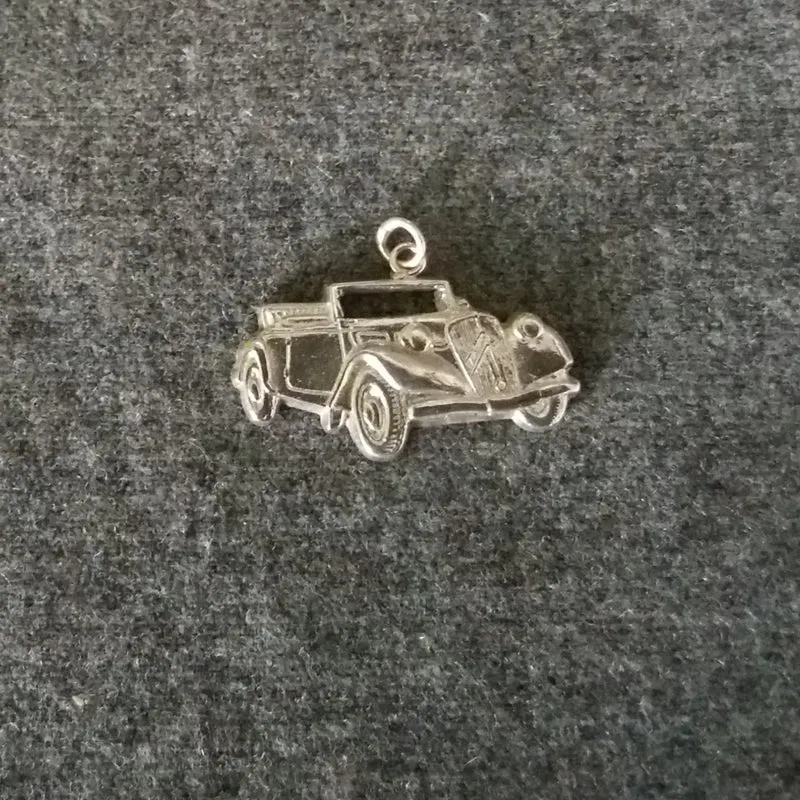 Citroën Traction 2D pendant