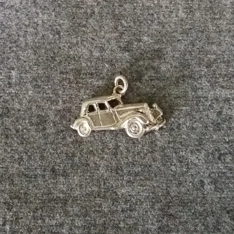 Citroën Traction 2D pendant