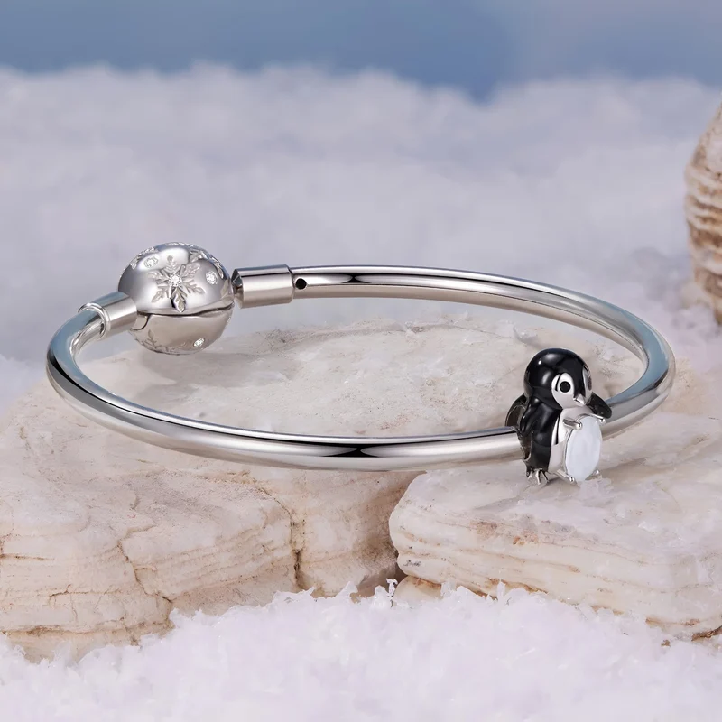 Penguin Opal Charm | EN