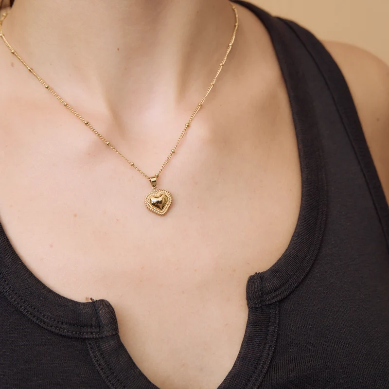 Wild at Heart Engravable Necklace Gold