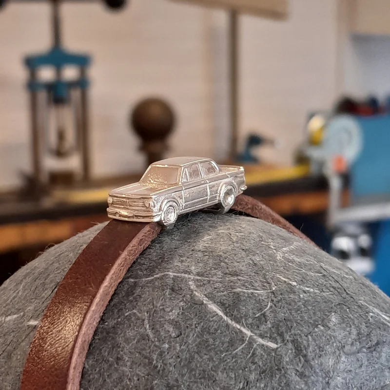 Car bracelet leather/cord band