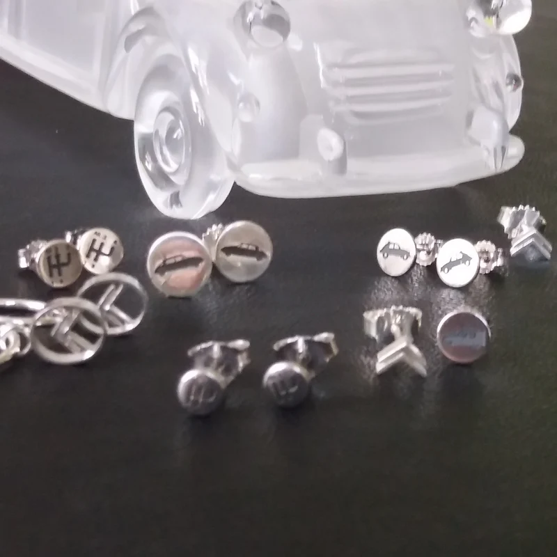Car silhouette earstuds