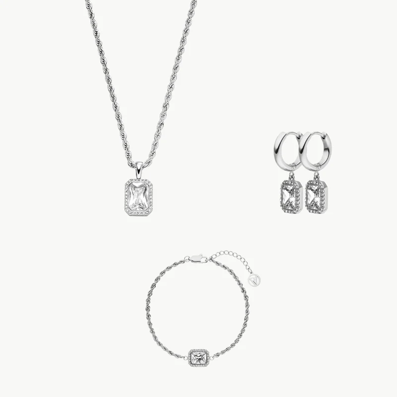 Pavé Emerald Set Silver