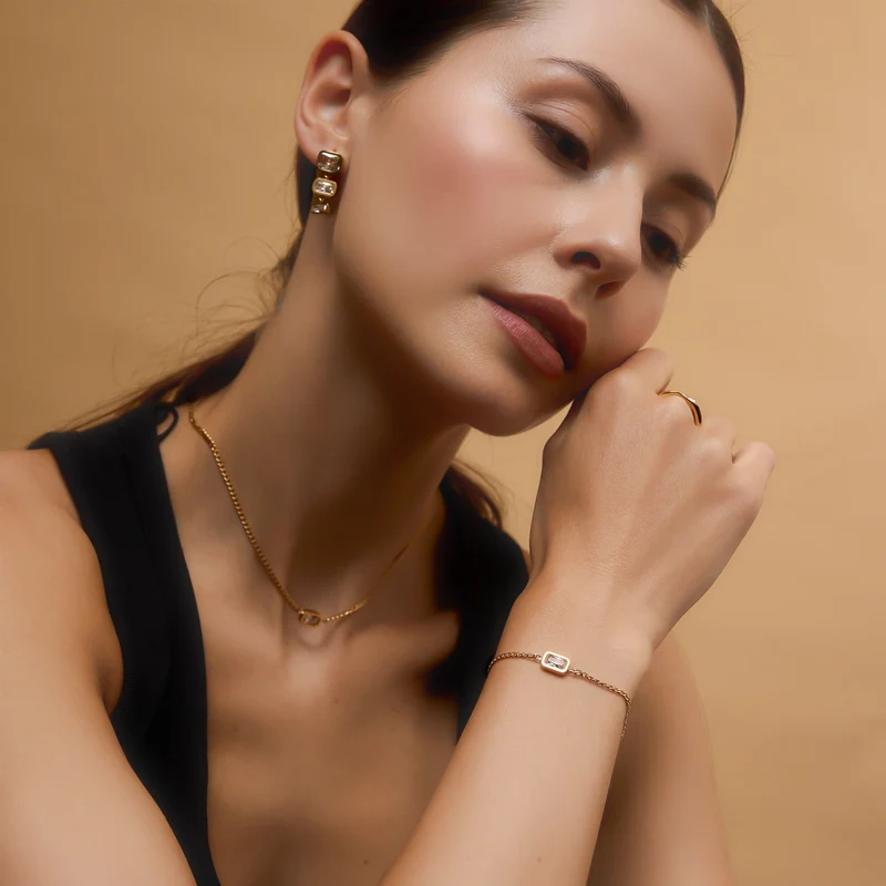 Emerald Pendant Bracelet