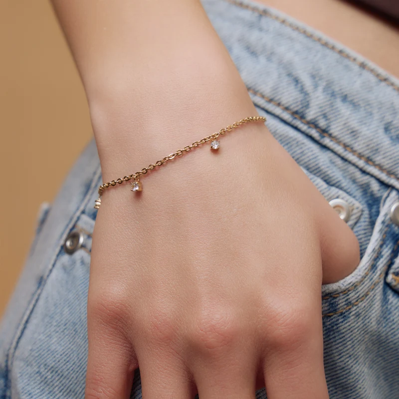 Sparkling Charm Bracelet Gold
