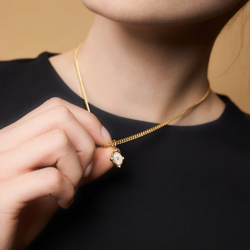 Sunkissed Pendant Necklace