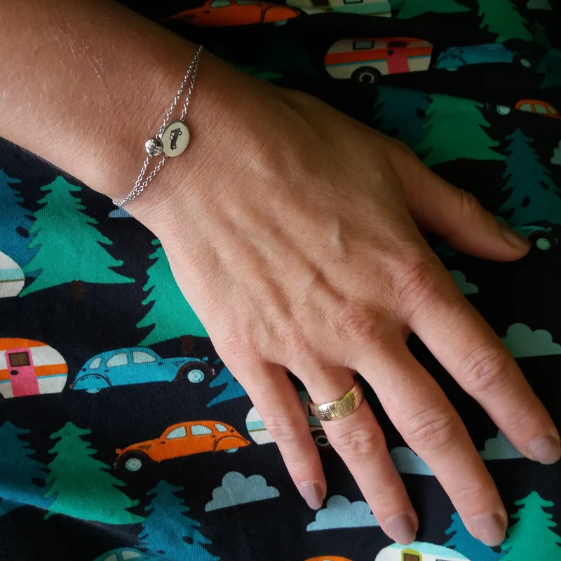 Car silhouette bracelet