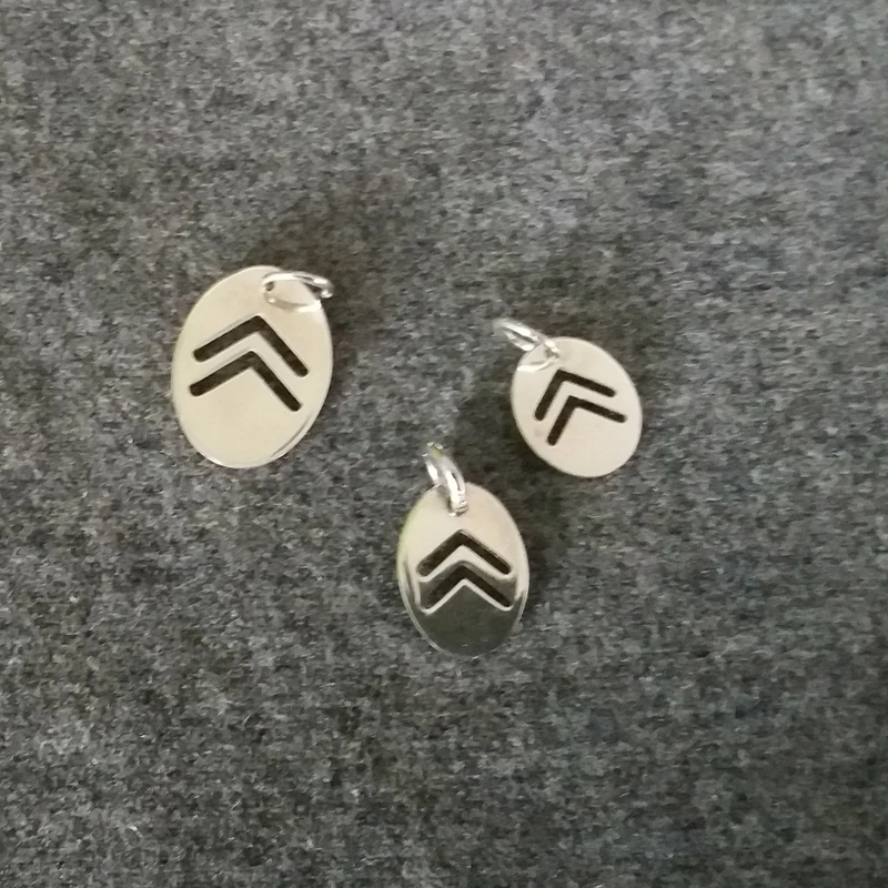 Logo ancien pendant