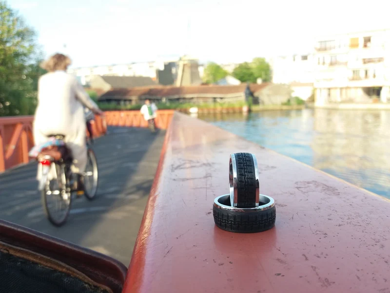 Carbon tire ring