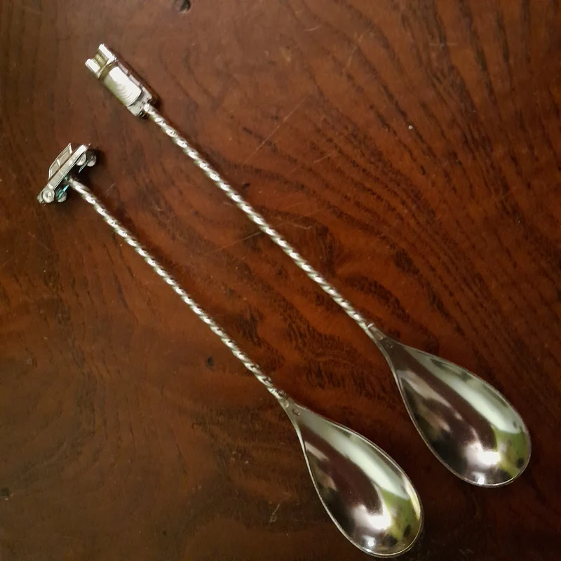 Car spoon