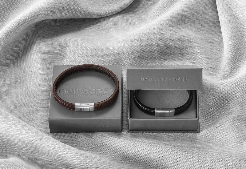 Leren Gepersonaliseerde Heren Armband met Voorletters - Zilverkleurig staal - Gepersonaliseerde Heren Armband