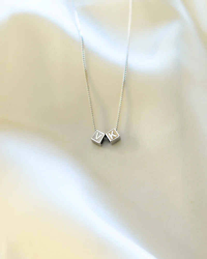 Initial Cube Ketting - Zilver - Ketting met Initialen