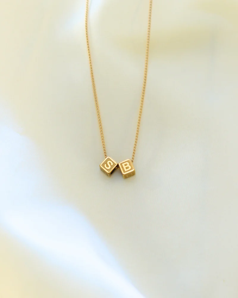 Initial Cube Ketting - Verguld - Ketting met Initialen
