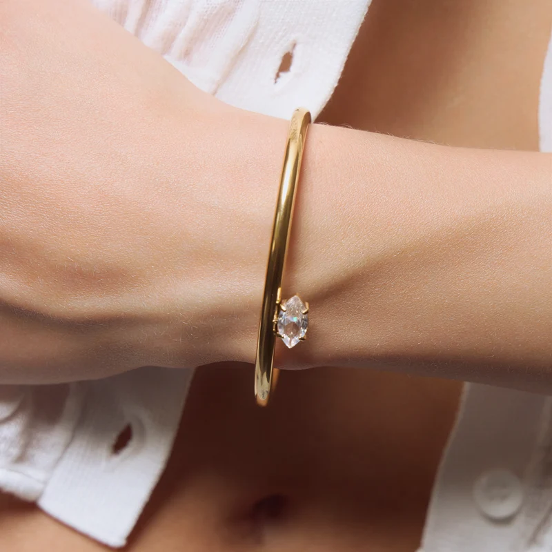 Pure Leaf Armcuff Gold
