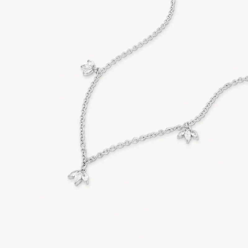 Pure Leaf Charm Necklace Silver