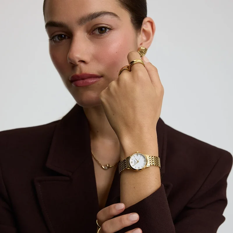 Classic Link Round Gold Watch