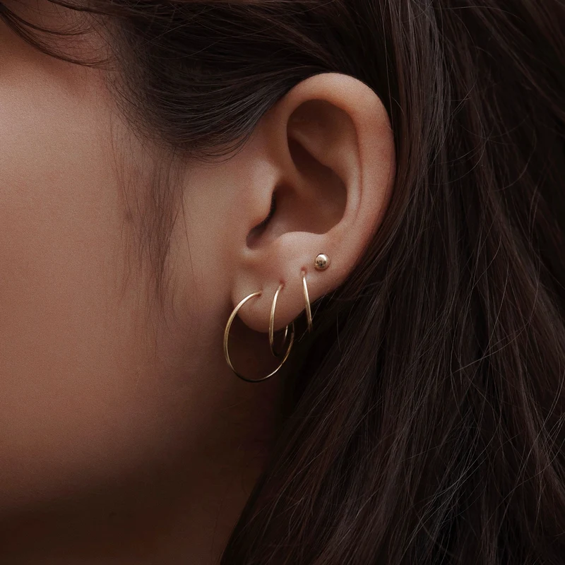 Tiny Dot Ohrstecker - 9 K Echtgold