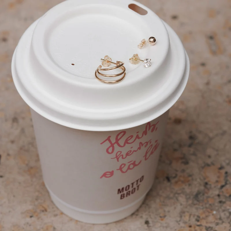 Tiny Dot Ohrstecker - 9 K Echtgold