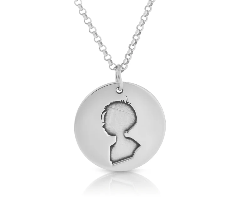 Kette mit Silhouette Gravur Motiv Zeichnung eigenes Design