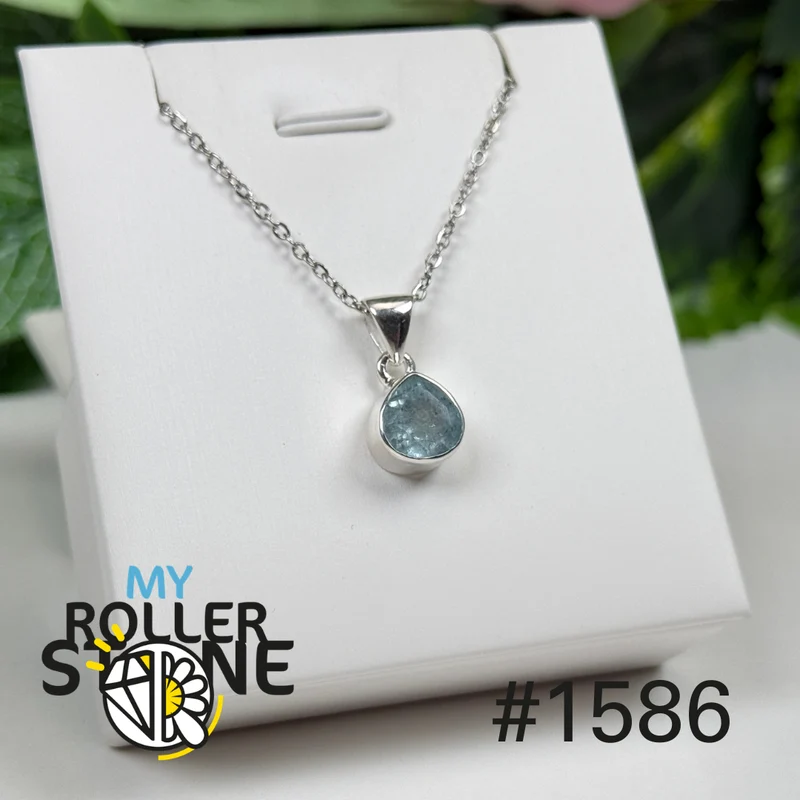 Silberanhänger mit facettiertem Aquamarin Nr. 1586