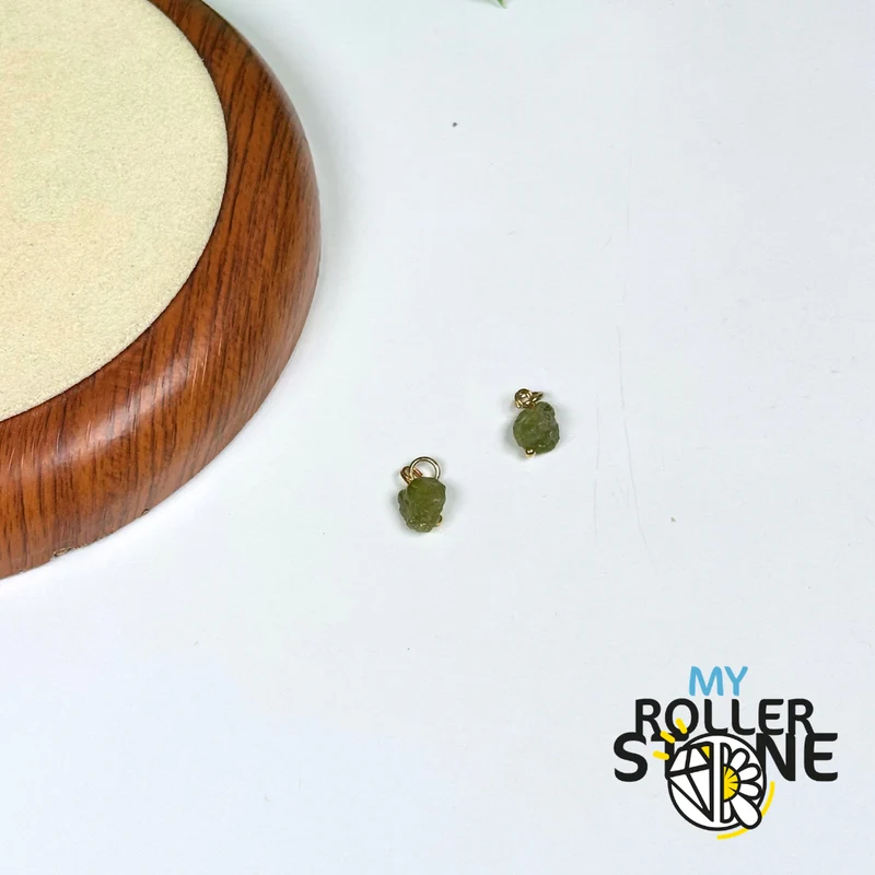 Natürlicher, roher Peridot-Anhänger – Nuggetform