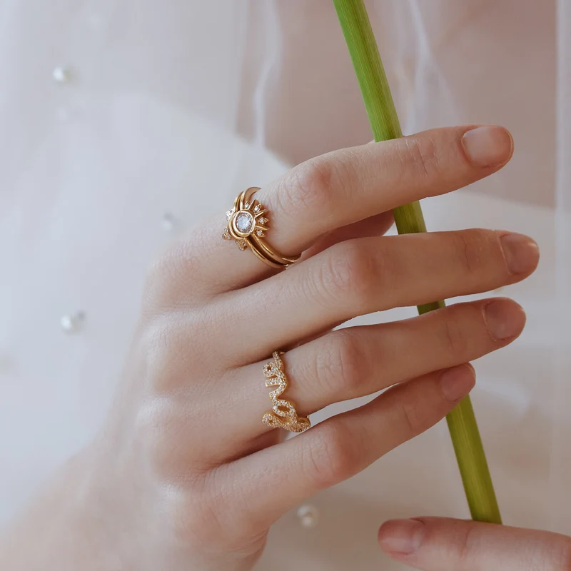 Lunar Ring
