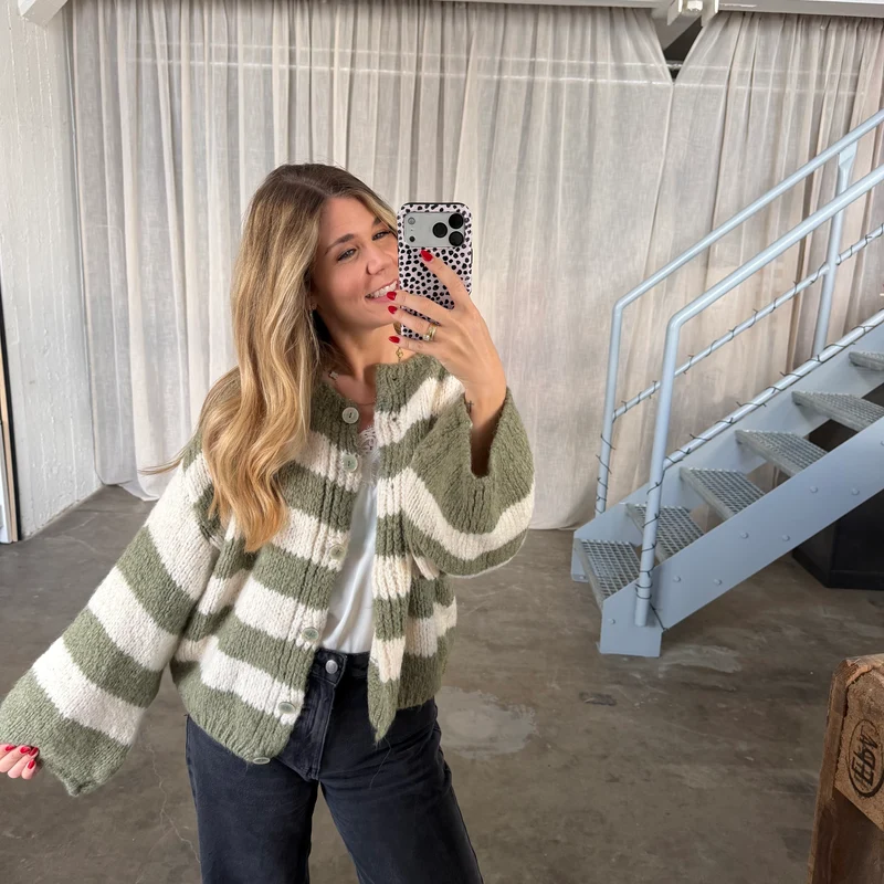 Strickjacke Poppy - Creme x Hell Olive