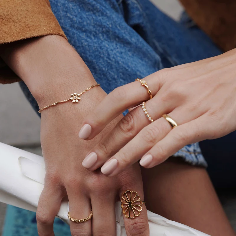 Daisy Armkette