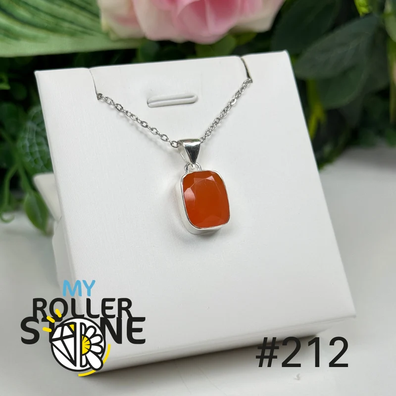 Silberanhänger mit facettiertem Karneol #P212