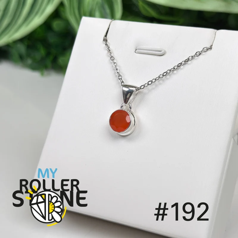 Silberanhänger mit facettiertem Karneol #P192