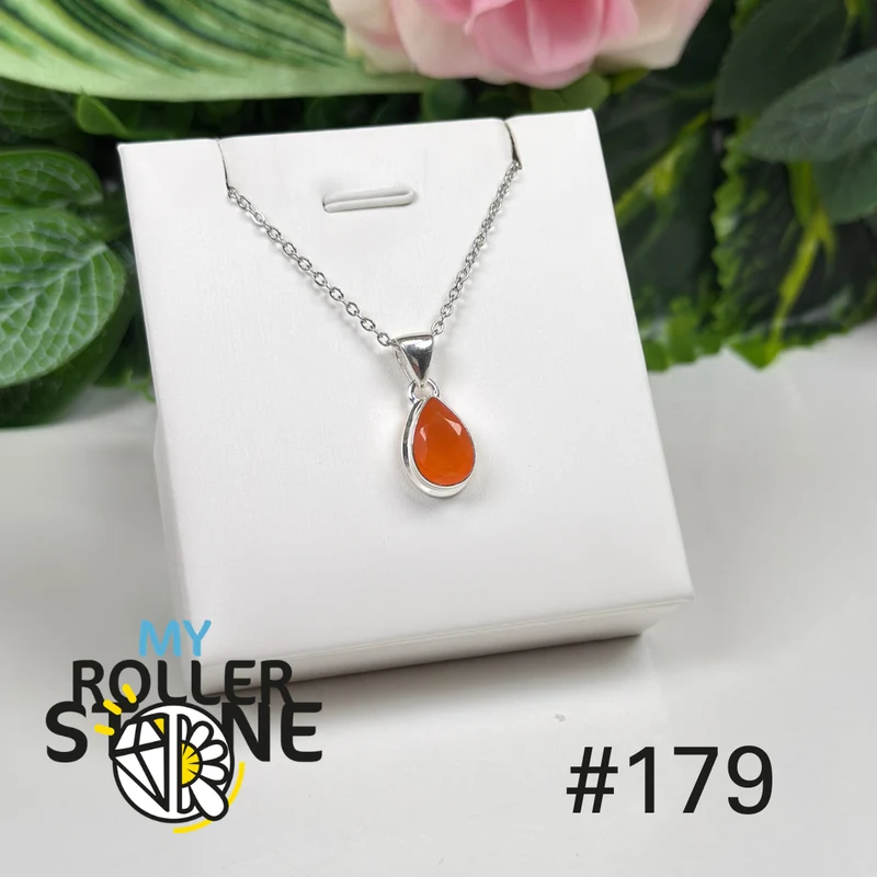 Silberanhänger mit facettiertem Karneol #P179
