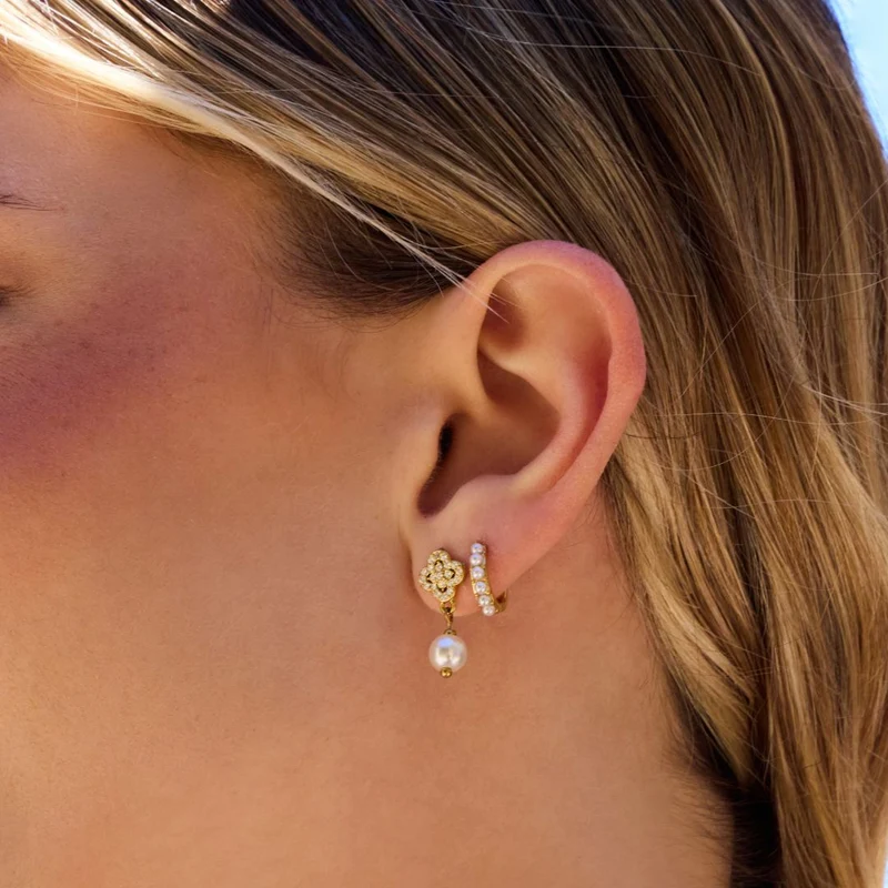 Melsol Lucky Flower Pearl Ohrstecker 14K vergoldet