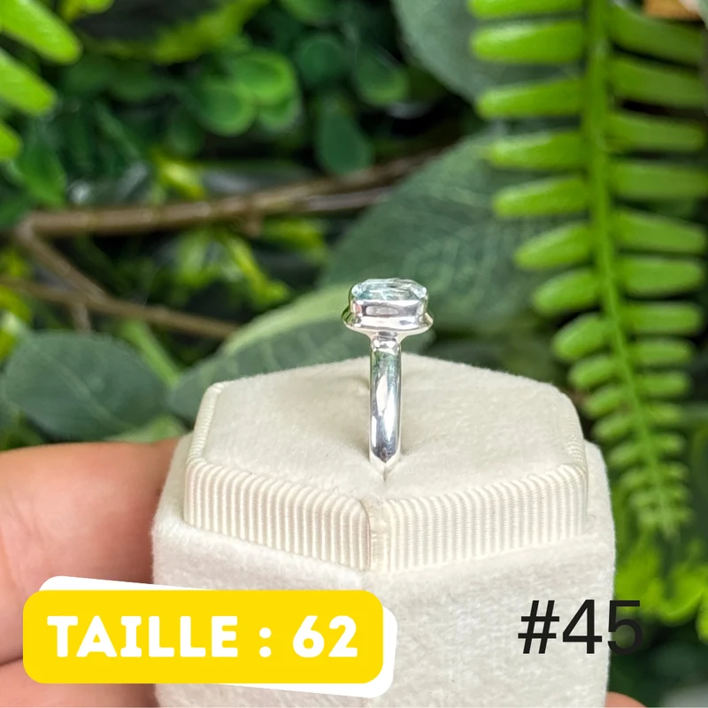 Ring aus 925er Sterlingsilber mit facettiertem Aquamarin #FR45