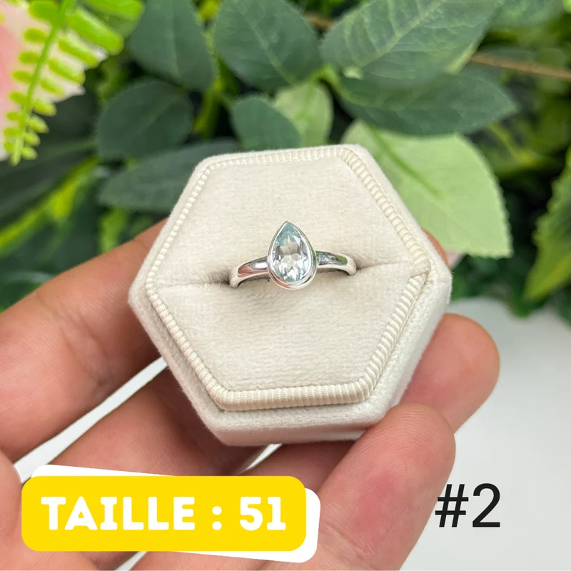 Ring aus 925er Sterlingsilber mit facettiertem Aquamarin #QFR2