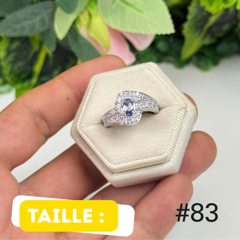 Ring aus 925er Sterlingsilber mit facettiertem Tansanit #FR83