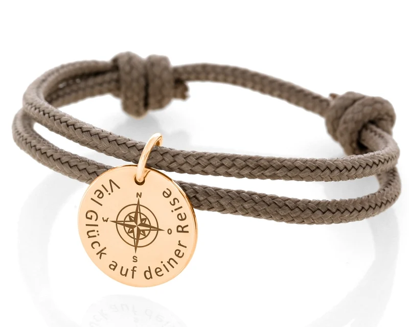 Armband hellbraun 3mm Segelseil rosé vergoldeter Gravuranhänger Kompass Koordinaten